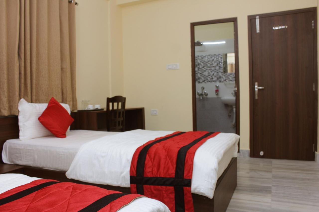 Sanjiva Suites Calcutta Eksteriør billede